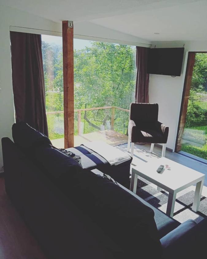 Lenilenii Bungalows Jajce Buitenkant foto